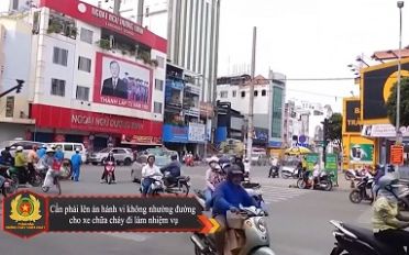 Cần lên án hành vi không nhường đường cho xe chữa cháy khi đi làm nhiệm vụ